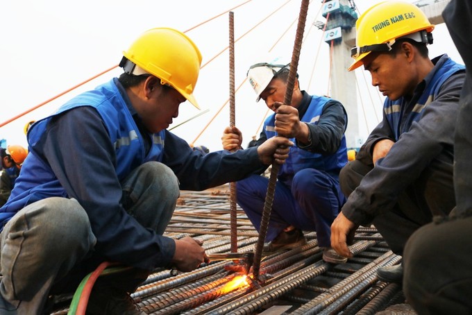 Trên công trường cây cầu hơn 7.000 tỷ nối Quảng Ninh và Hải Phòng